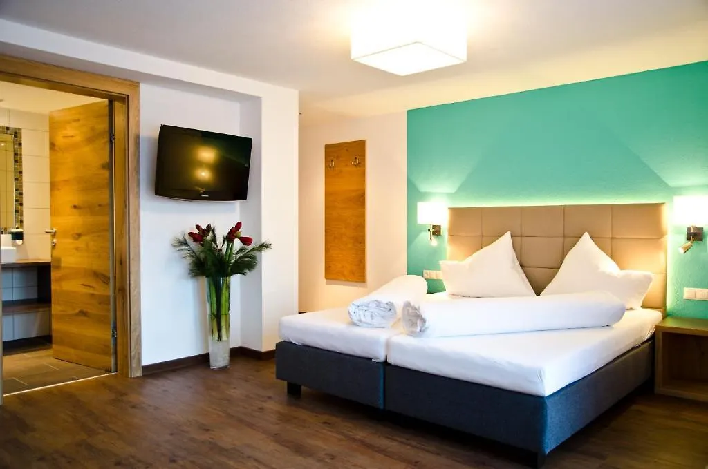 Hotel Garni Alpenland Ischgl