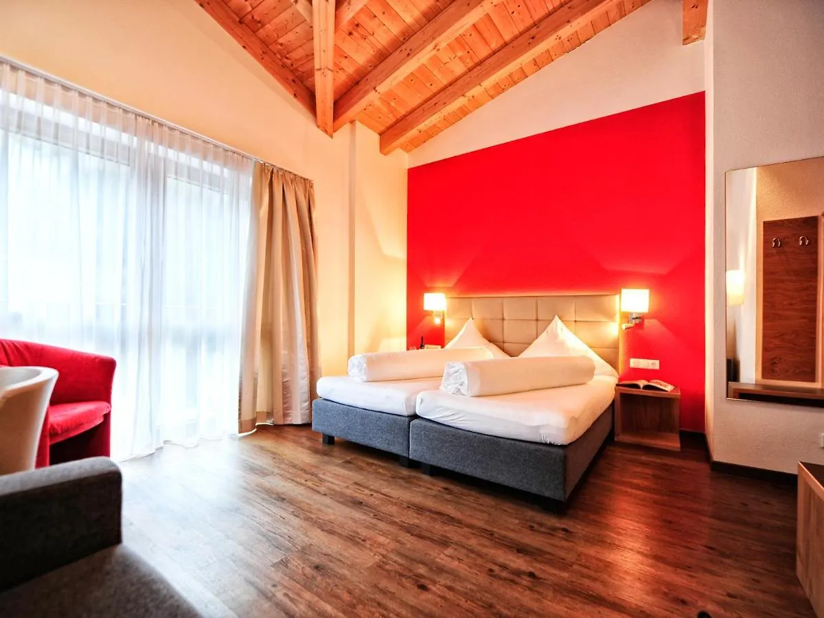 Hotel Garni Alpenland Ischgl